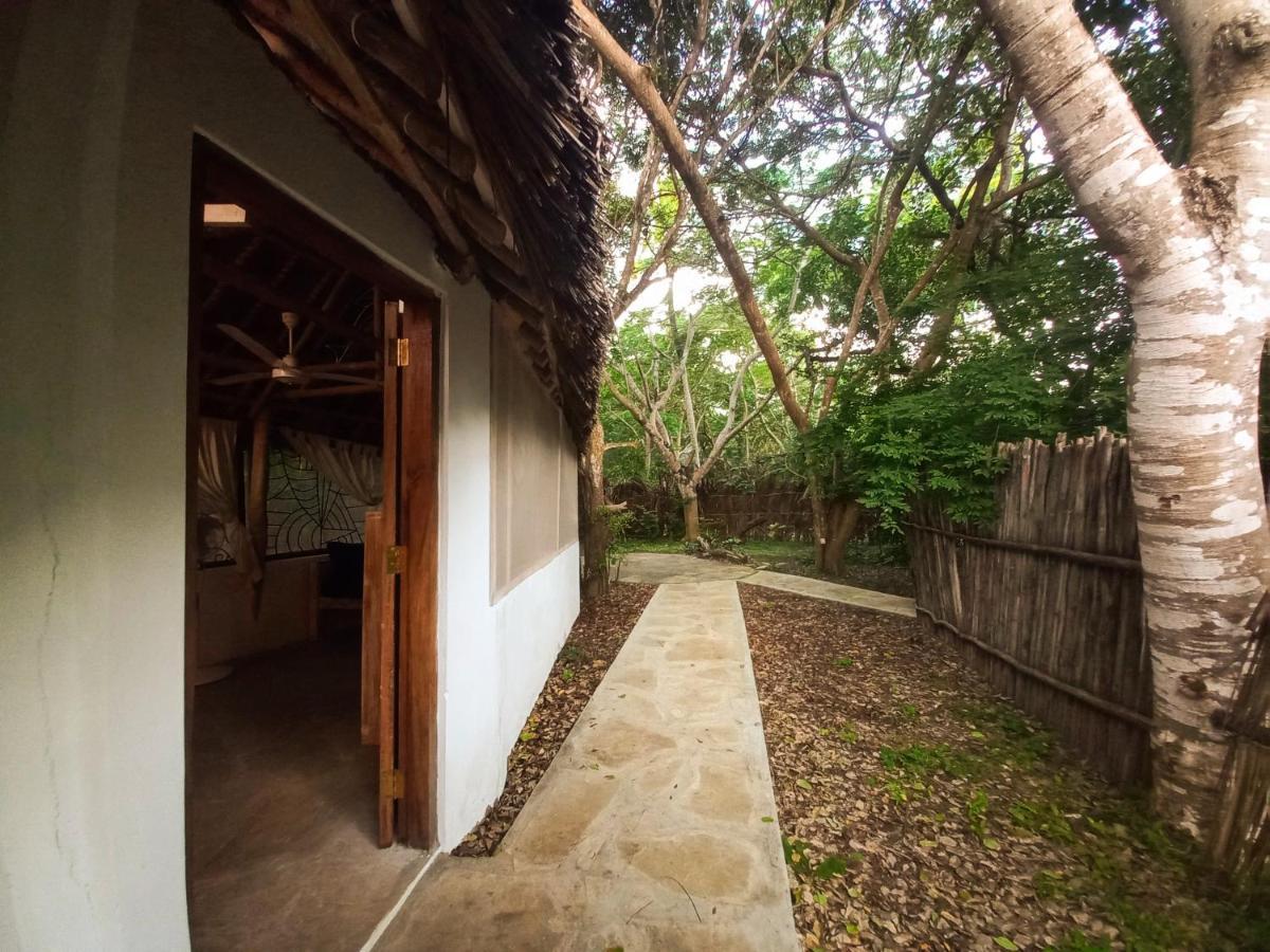 Watamu Beach Cottages B&B Eksteriør billede
